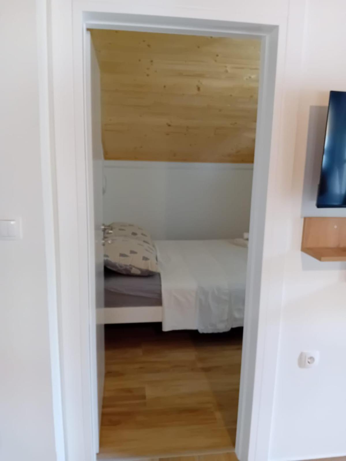 ביוגראד נה מורו Apartment Mrkic מראה חיצוני תמונה